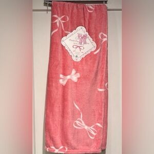 Pink Bow Plush Flannel Throw